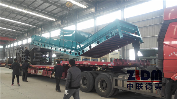 2017年4月18日DM160廢紙打包機發貨現場